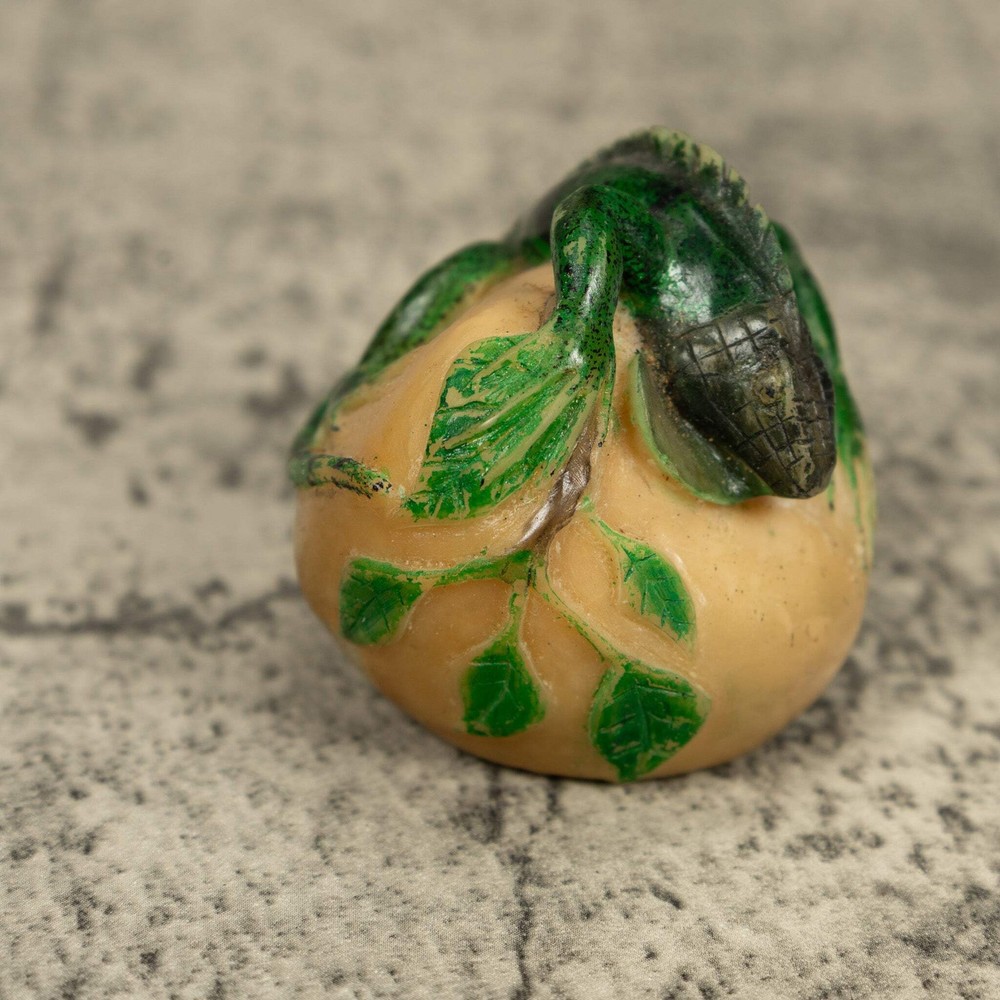 Green Iguana Lizard Tagua Carving