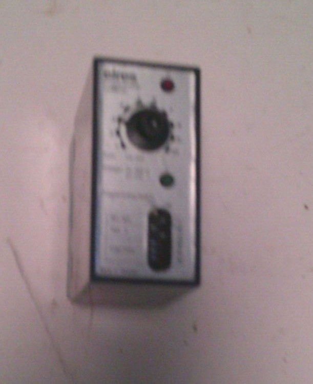 Elres Type SA292 Programable Multitimer Relay Switch W/Base 24V AC/DC, 250V