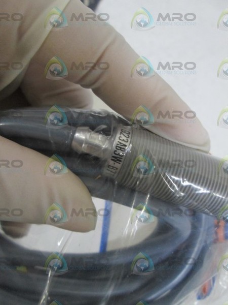 MICRO SWITCH PROXIMITY SWITCH 923AB3W-B7T-L NSMP