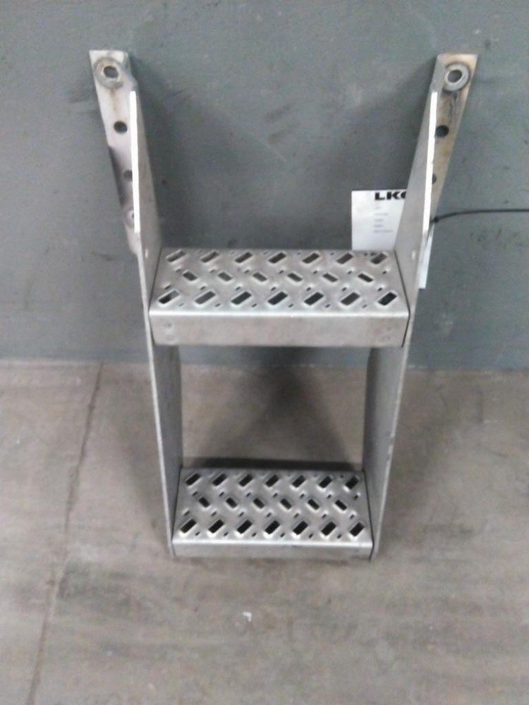 Replaces 2020 MACK ANTHEM FRAME STEP ,  IL