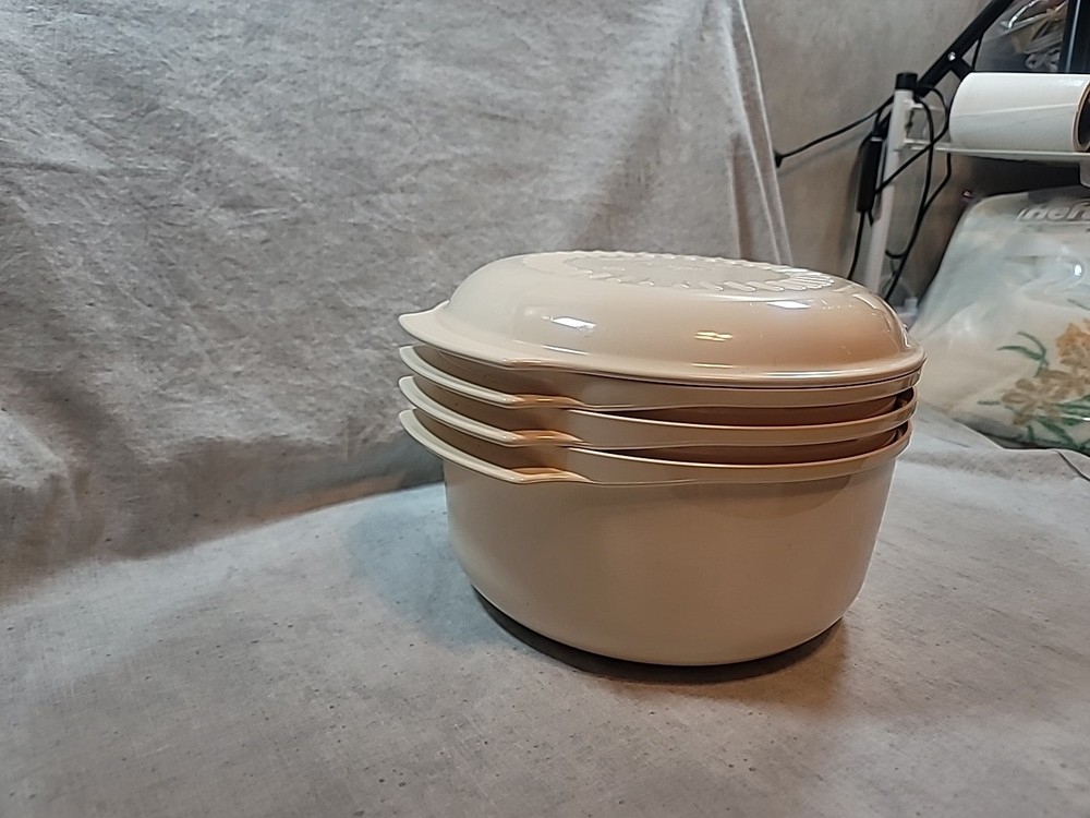 Tupperware Microwave Stack Cooker 4 Piece Set Lid Strainer 3 & 1.75 Quart Almond