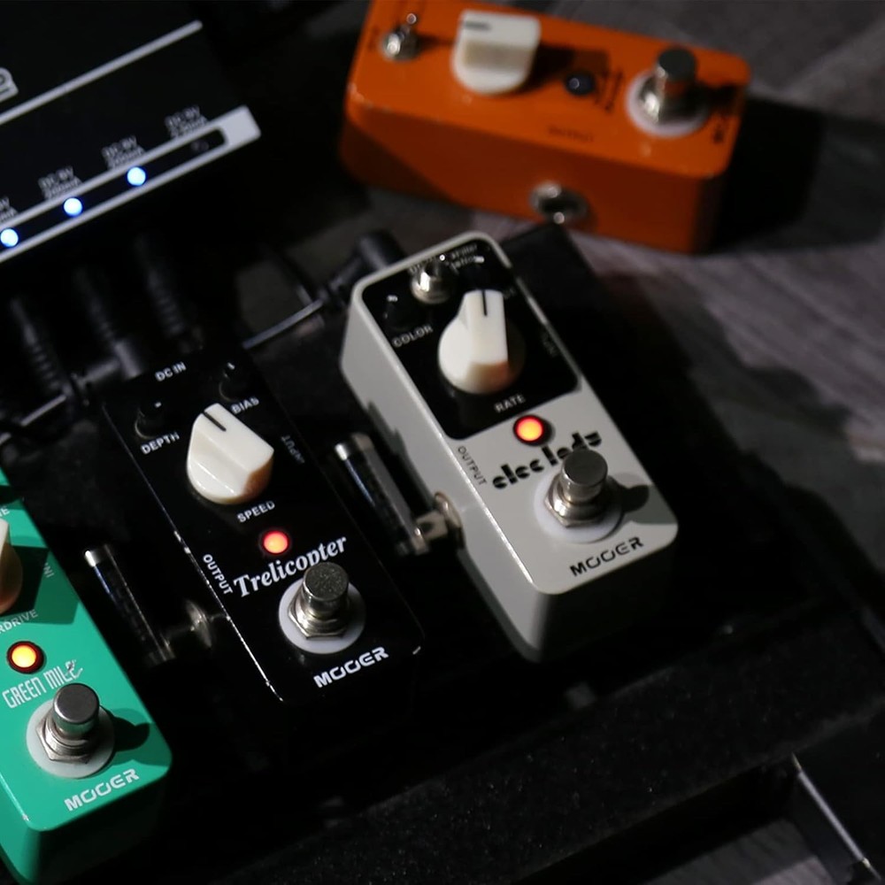 MOOER E-lady Analog Flanger Pedal, Filter Mode, Oscillator