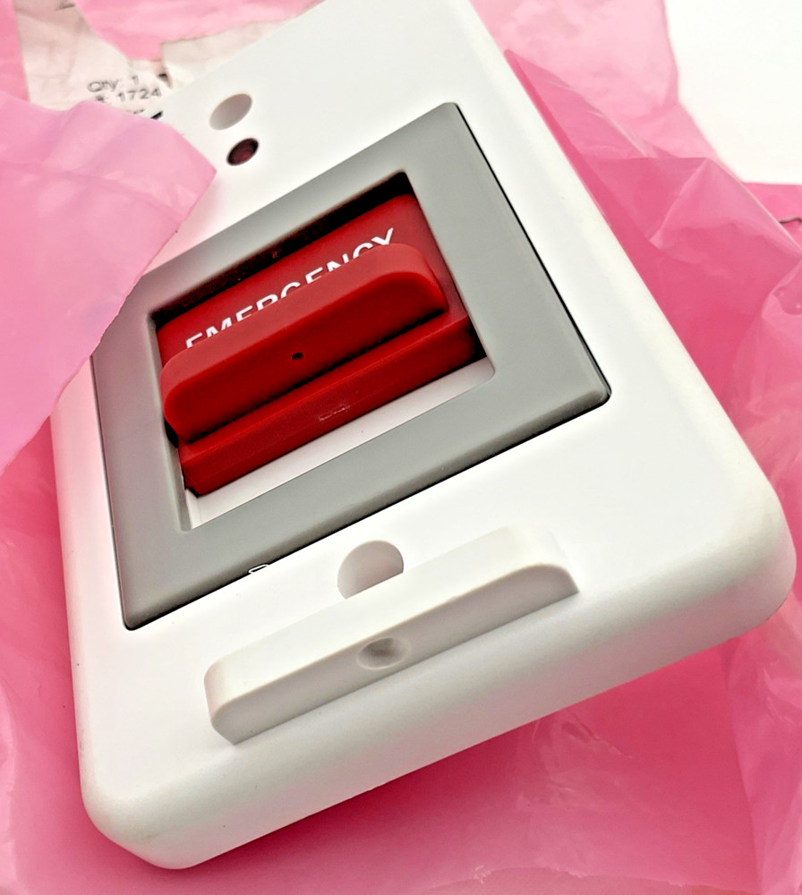 Crest Deluxe Pullcord Station Model 5700CC with Pre-Packaged with a Pullcord NEW