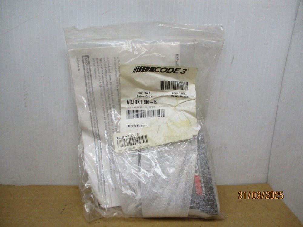 Code 3 ADJBKT006-B 2011 CAPRICE ROOF BRACKET.