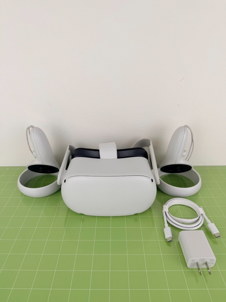 Meta - Quest 2 Advanced All-In-One Virtual Reality Headset - 256GB
