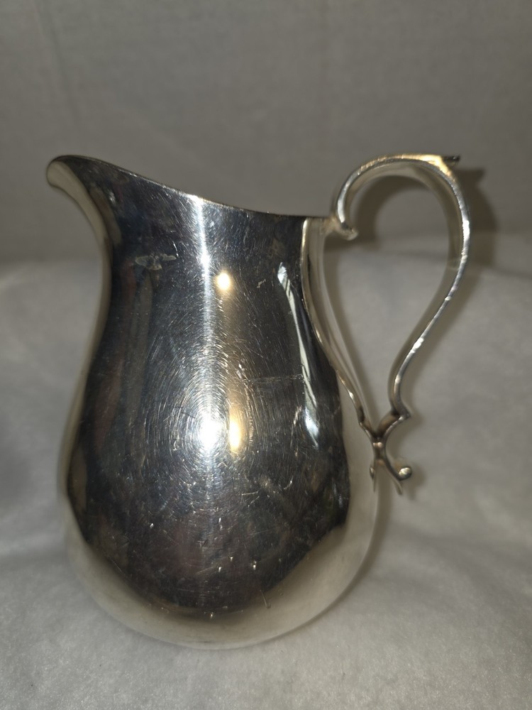Milk Pitcher, 967 Silver Plated, Reed& Barton. 5" Tall