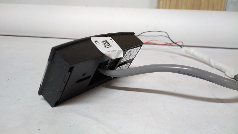 HID iClass SE R10 Mini Mullion Card Reader