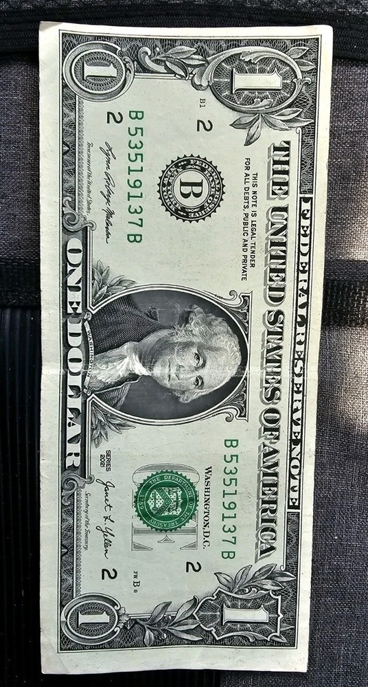 2021 $1 One Dollar Bill Error Misaligned Misprint Offset Seal Over ONE Misaligne