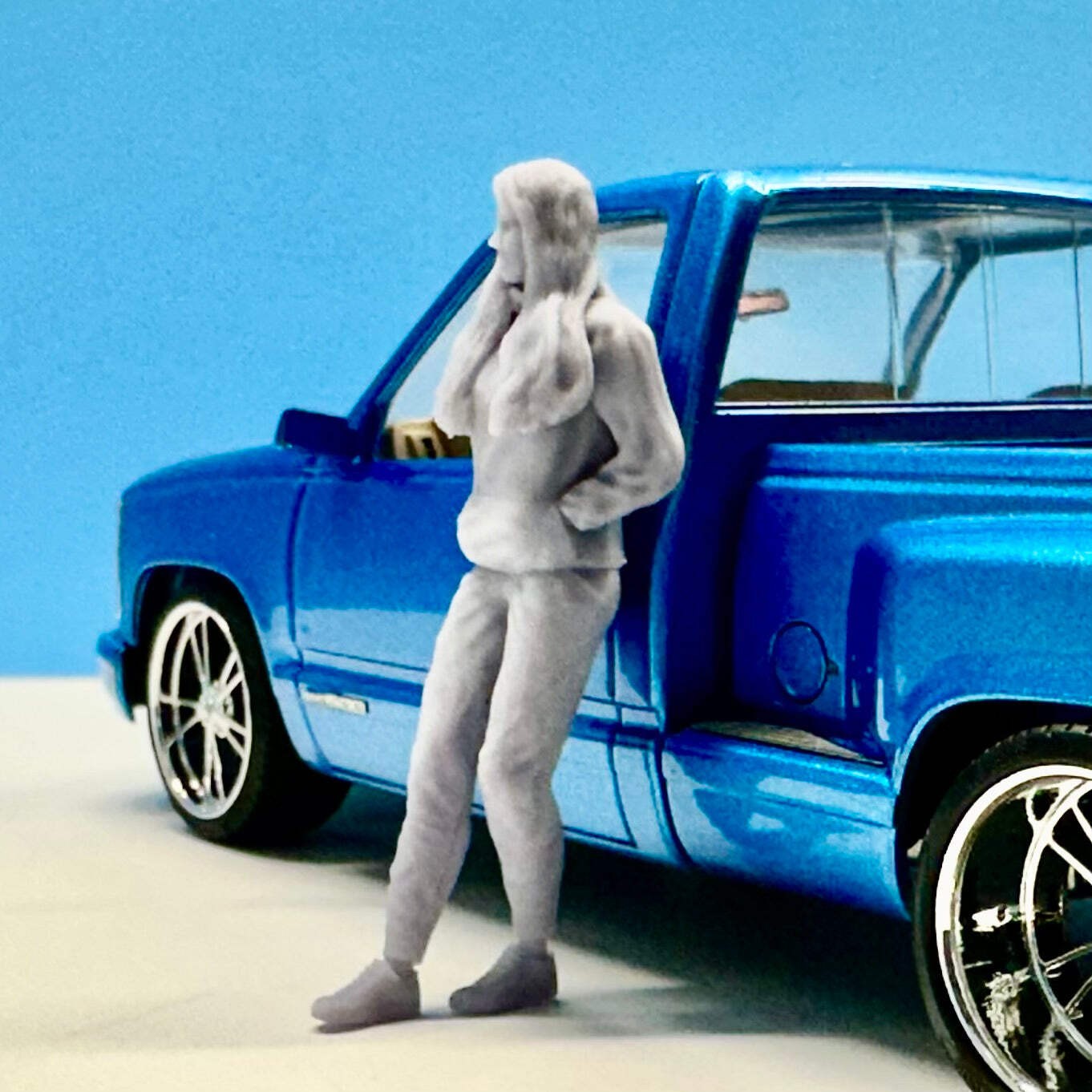 6. Lisa Female Figure for Display or Diorama 1/24 1/25