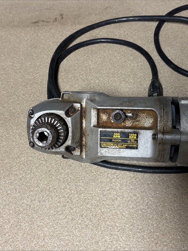 Dewalt Dw124 corded right angle drill!! FREE SHIPPING!! E3