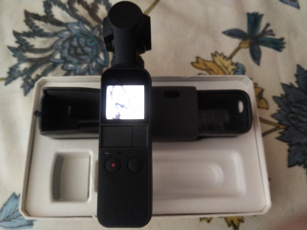 DJI Osmo Pocket 1 3-Axis Stabilizer and 4K Handheld Camera With Case