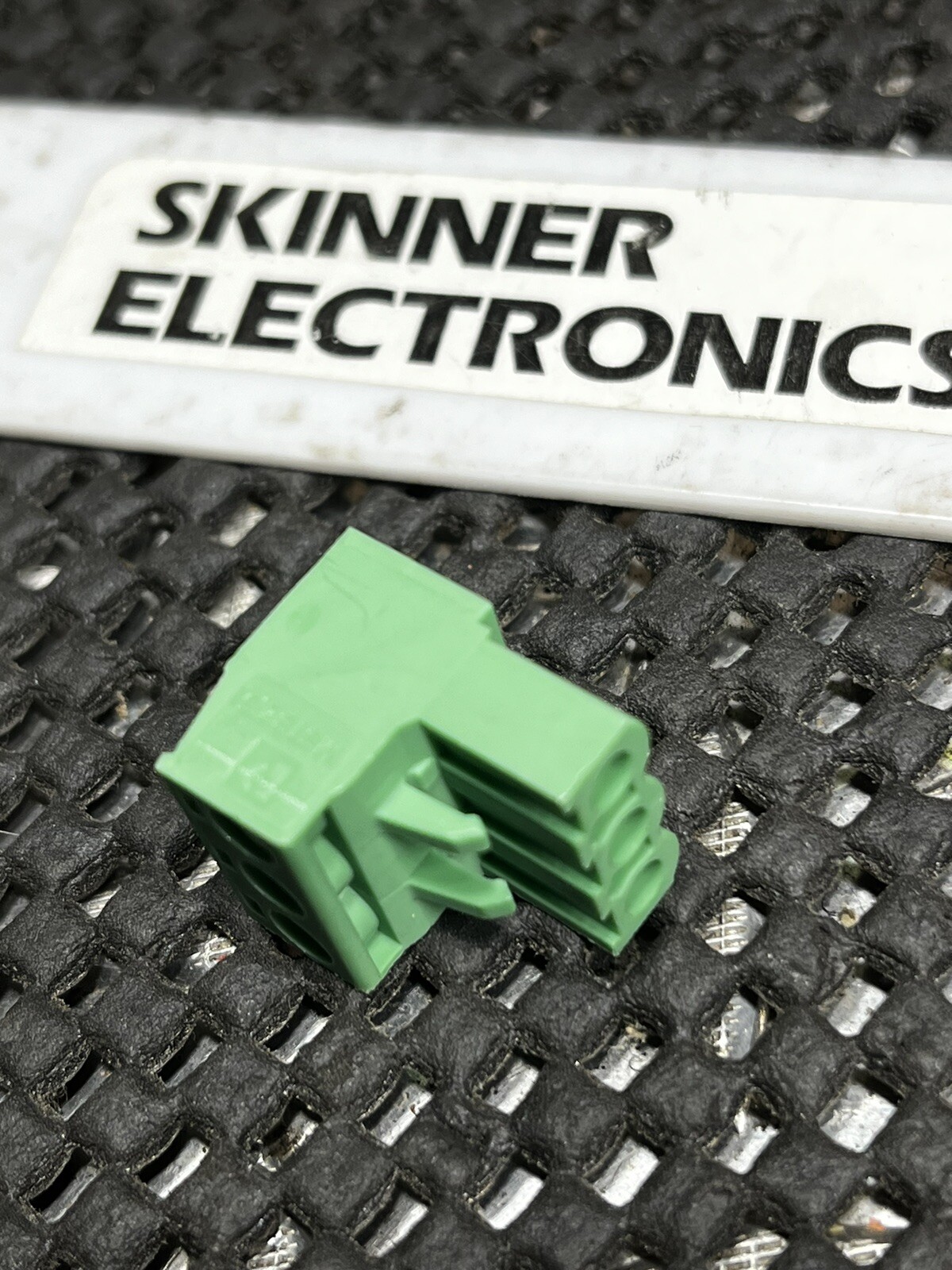 Whelen Sapphire Wecan Plug