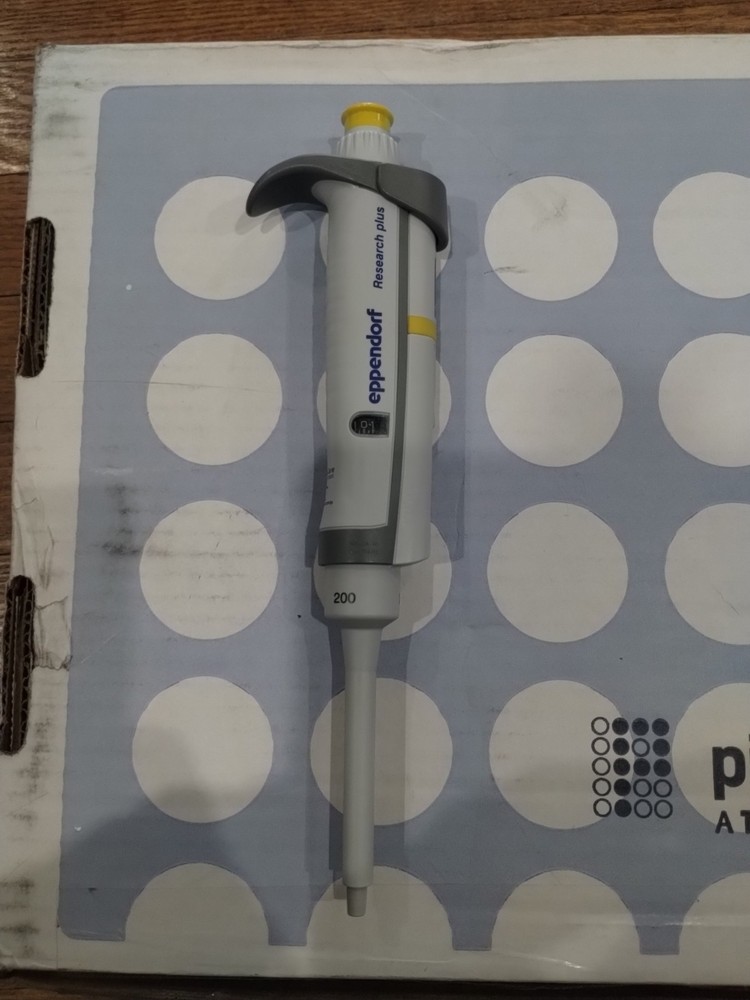 Eppendorf Research Plus Adjustable Pipette 200 uL