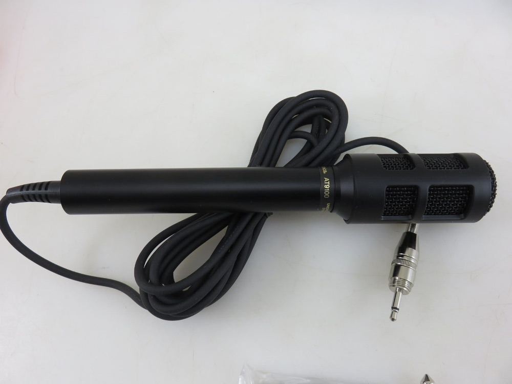 Audio Technica AT9100 Low Impedance Unidirectional Dynamic Microphone Japan Made