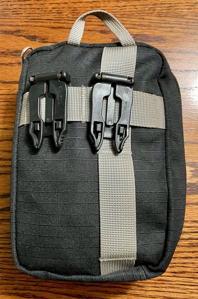 REI Duck’s Back 80L Gray Waterproof Backpack Raincover