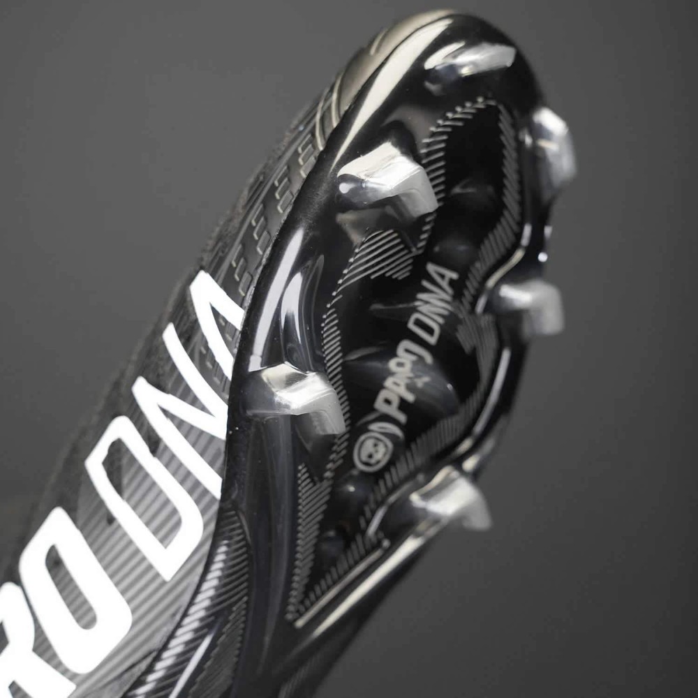Infamous Pro DNA Voltrax Cleats - Black - Size 11