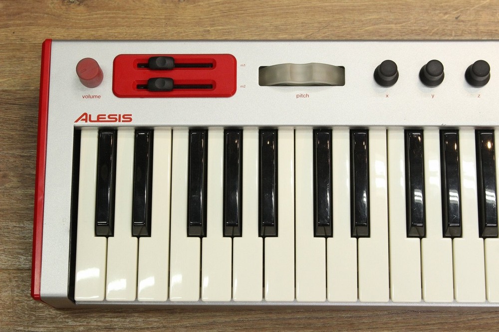 ALESIS Micron [A10911088722980]