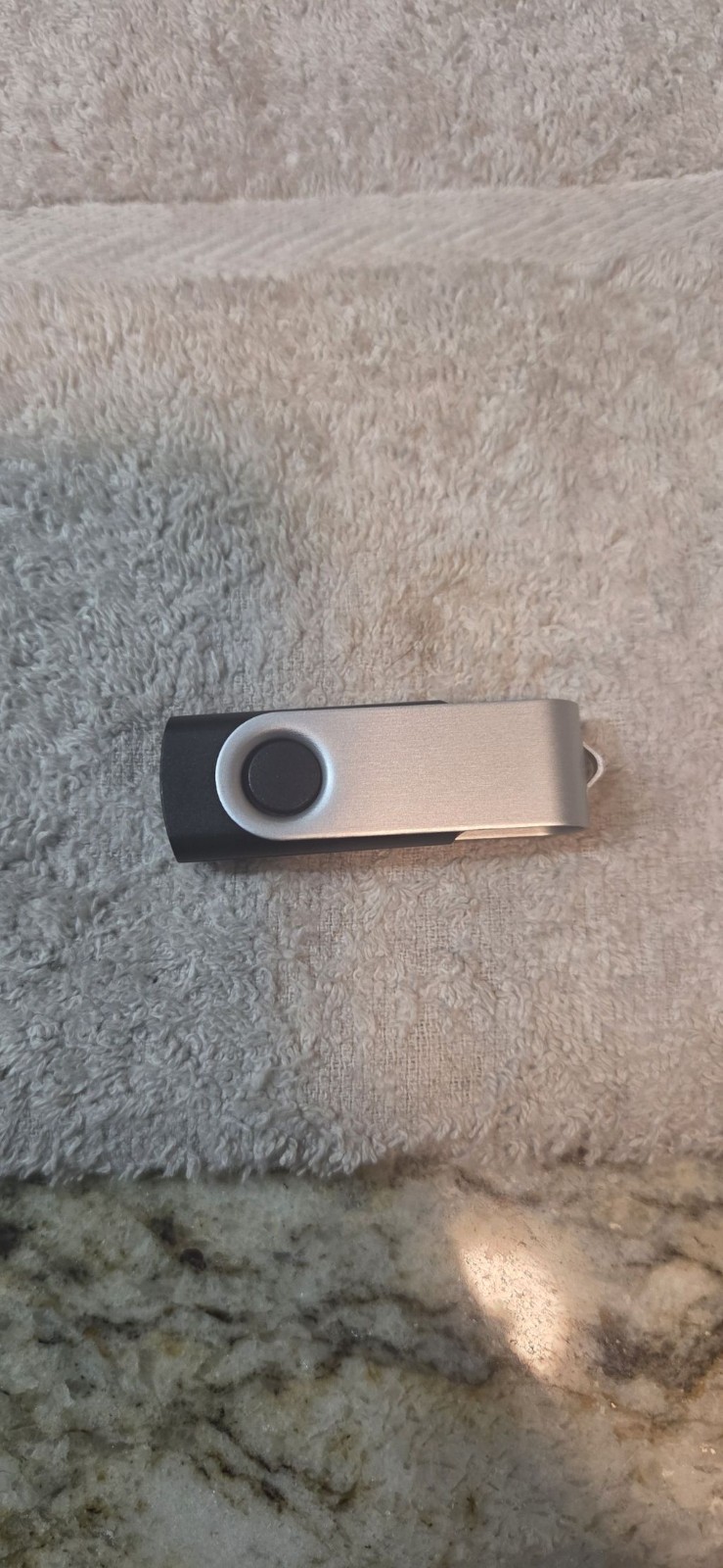 Hiren's NEW Version Bootable USB PC Utilities Password Fix Disk Recovery & More