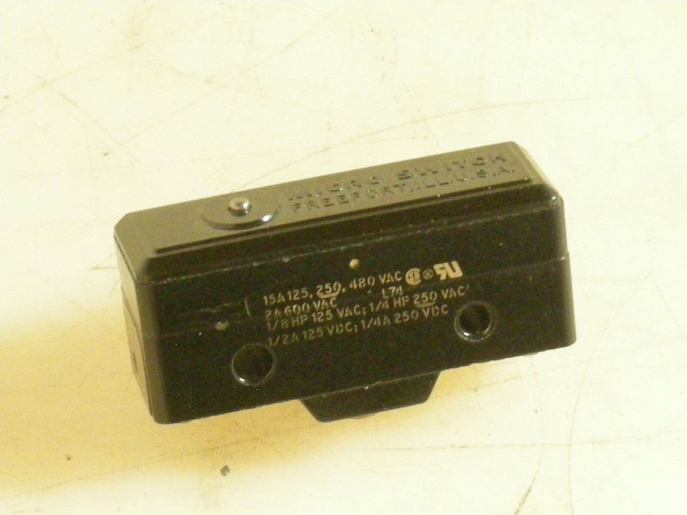 Microswitch BZ-2R-A2 Plunger SPDT 15A