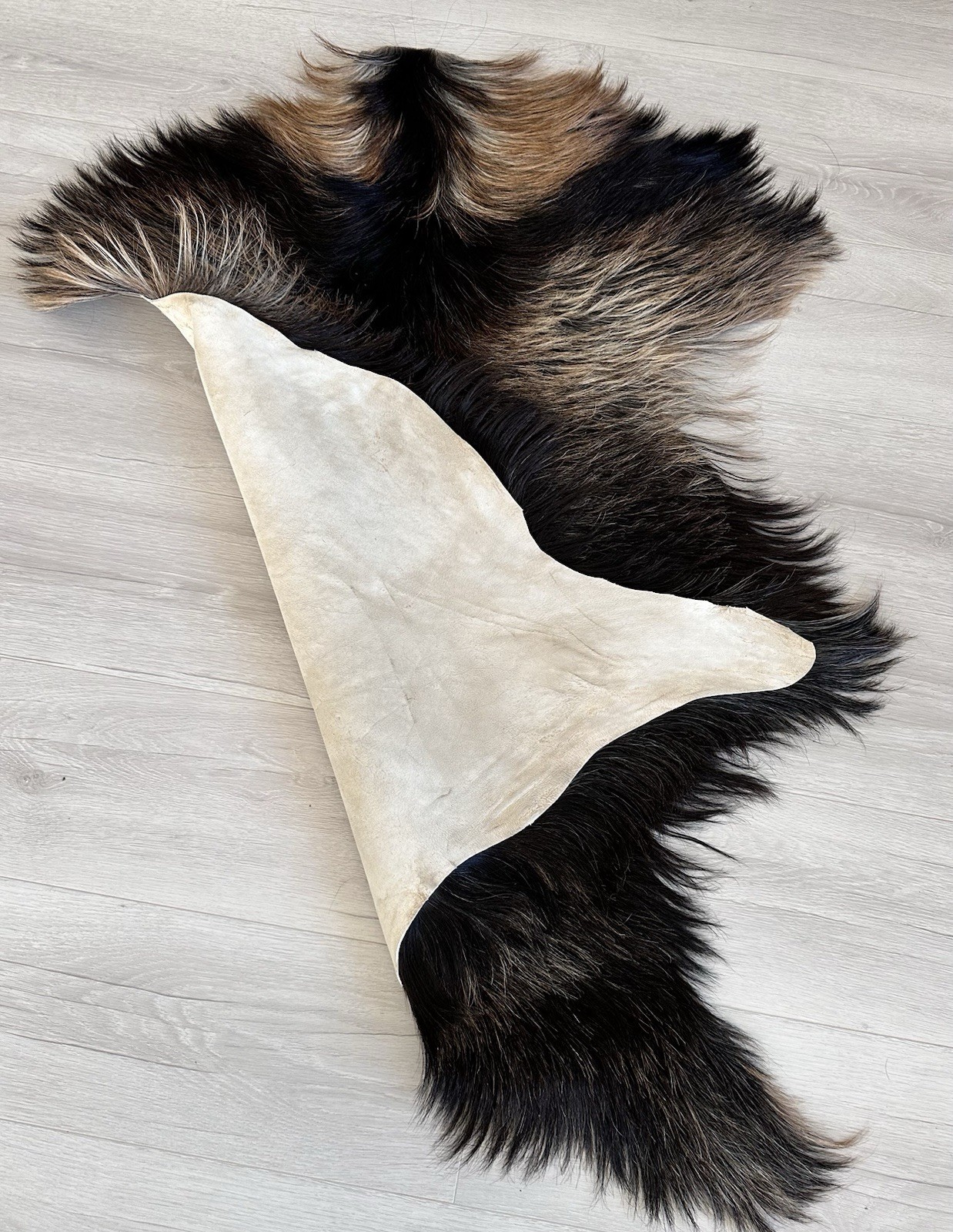 %100 Natural Goatskin Rug,goatskin Pelt,goatskin Carpet,Color,black.brown,camel