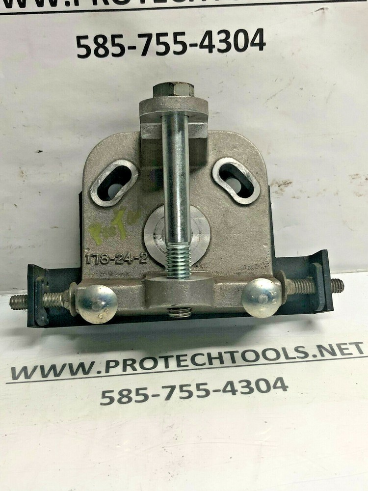 Hunter Wheel Alignment DSP400 Camera Mounting Clevis Bracket 178-24-2 P446