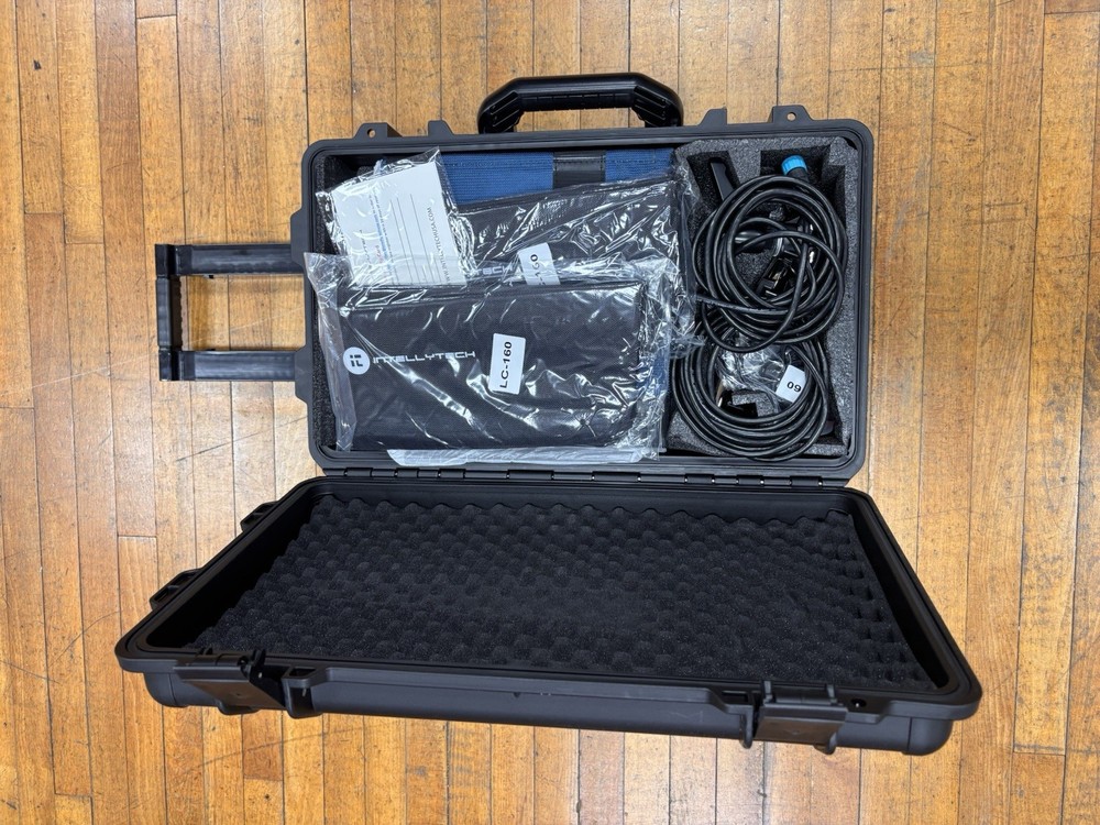 Intellytech LC-160 LiteCloth 2x2 LED Light Foldable Flexible Mat Panel with Case