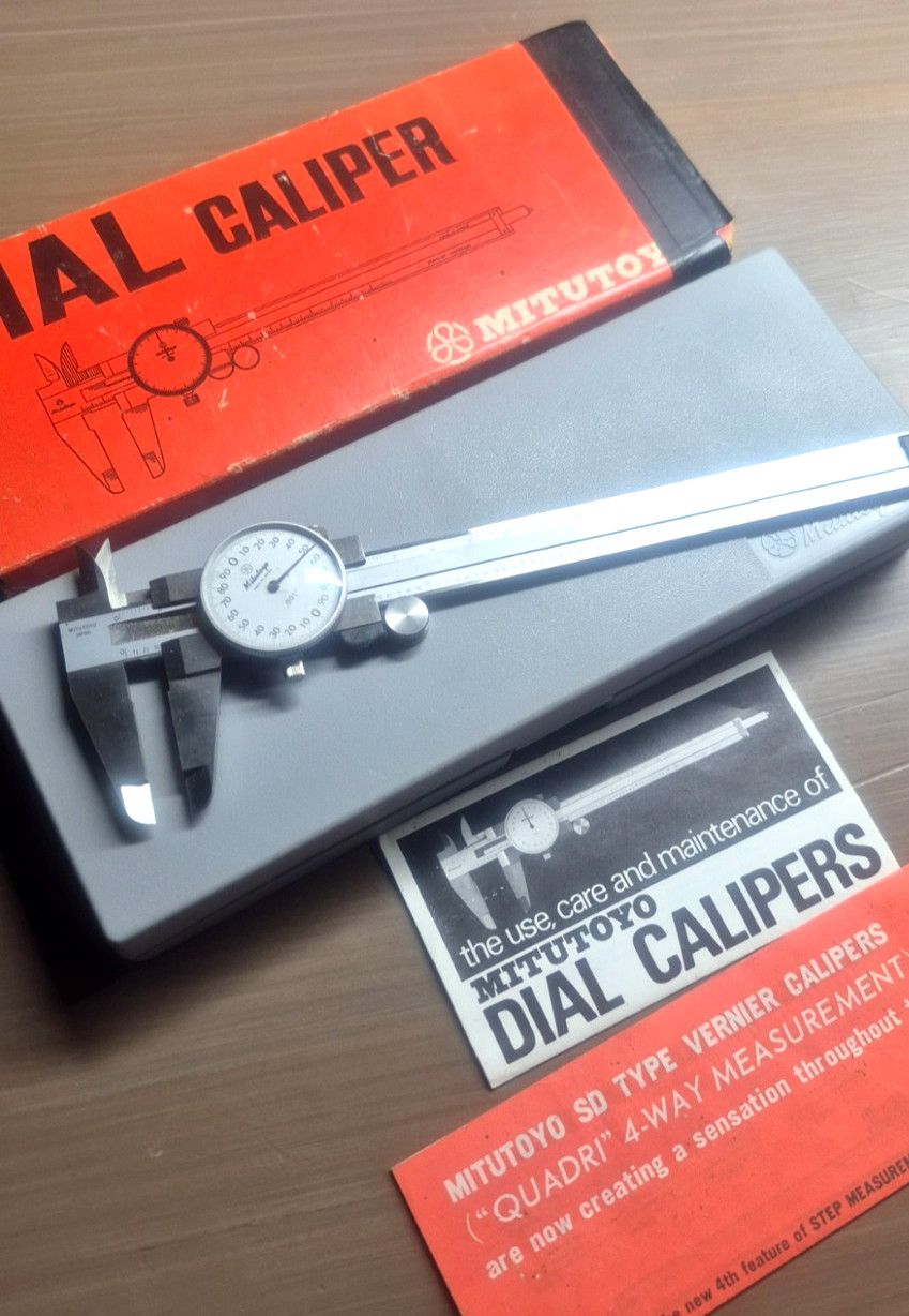 MITUTOYO SD Type Vernier Calipers "QUARDI" 4-WAY MEASUREMENT made in Japan New