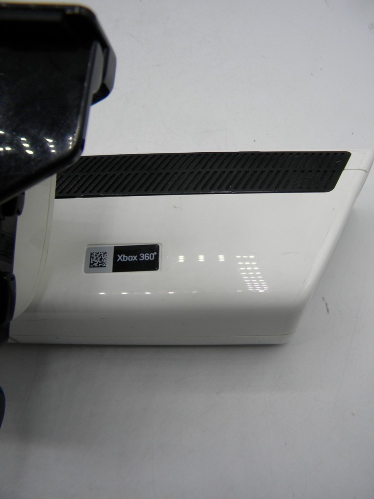 Xbox 360 Kinect Camera, White