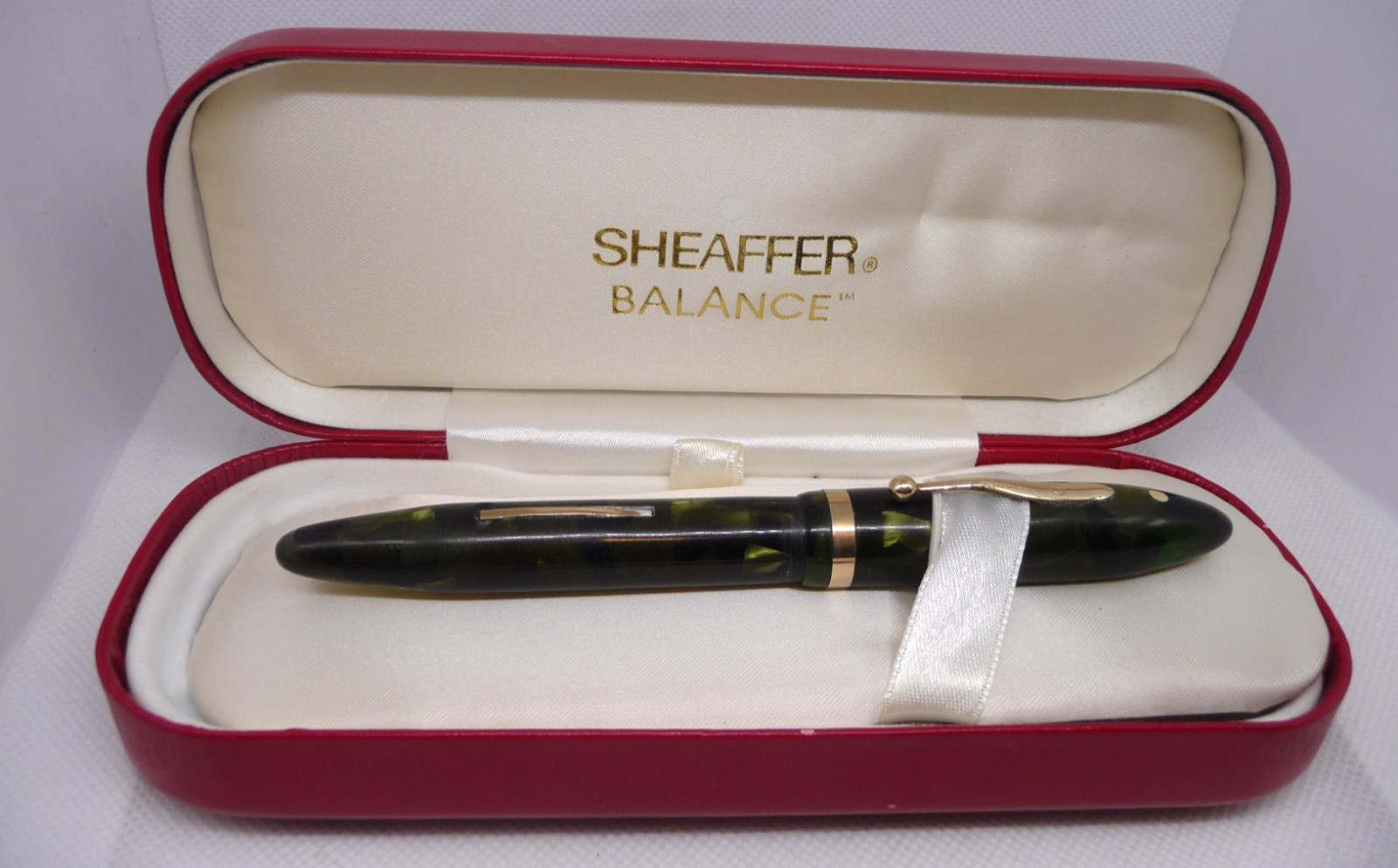 Sheaffer Vintage 1930's White Dot Black/Green Oversize Balance  Pen--fine