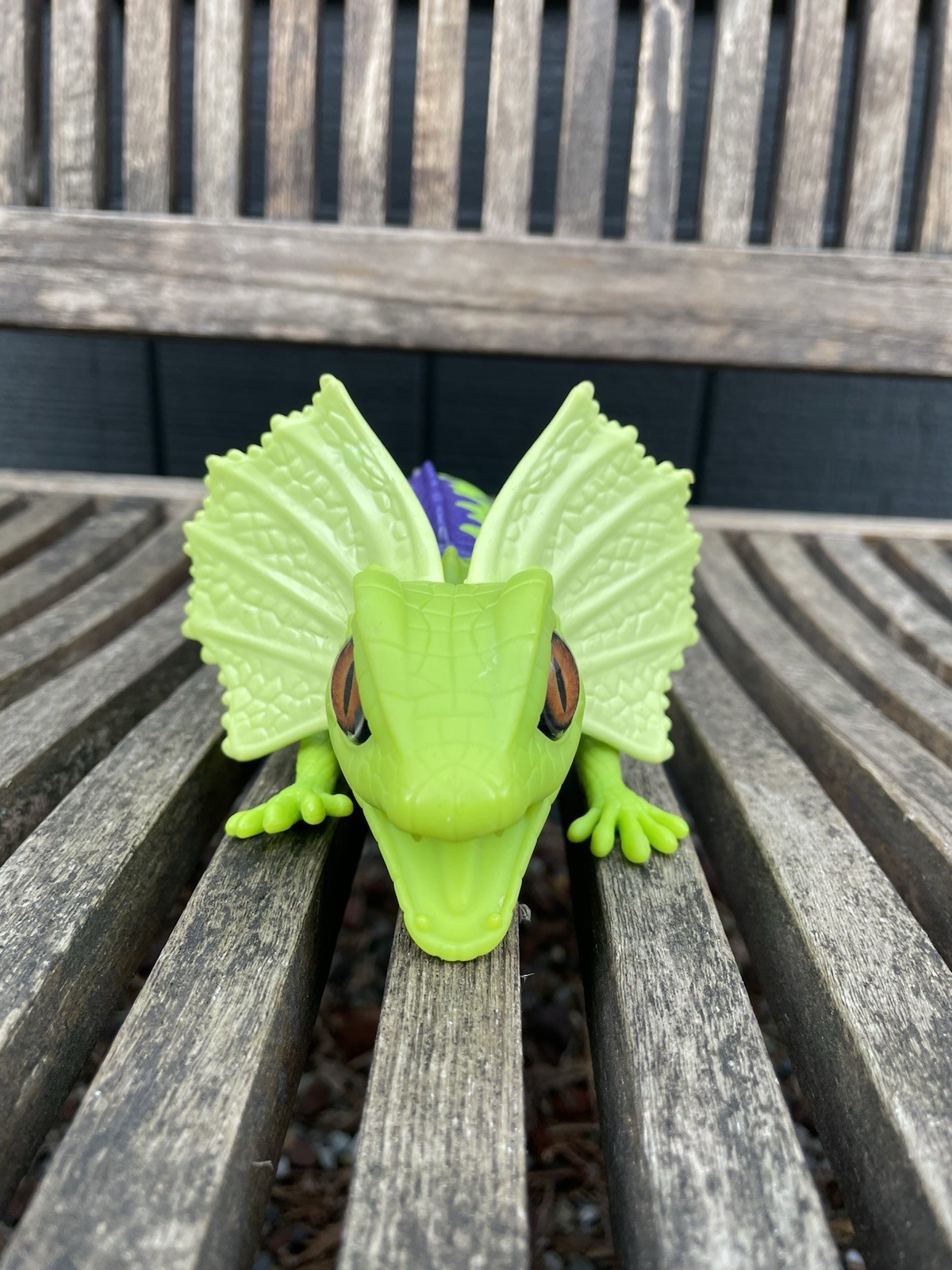 Zuru Robo Alive 14" Lurking Lizard Battery Powered Running Robotic Toy Green