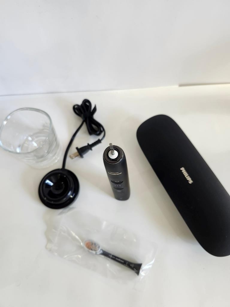 Philips Sonicare DiamondClean 9000 Rechargeable Toothbrush,Black,Please Read