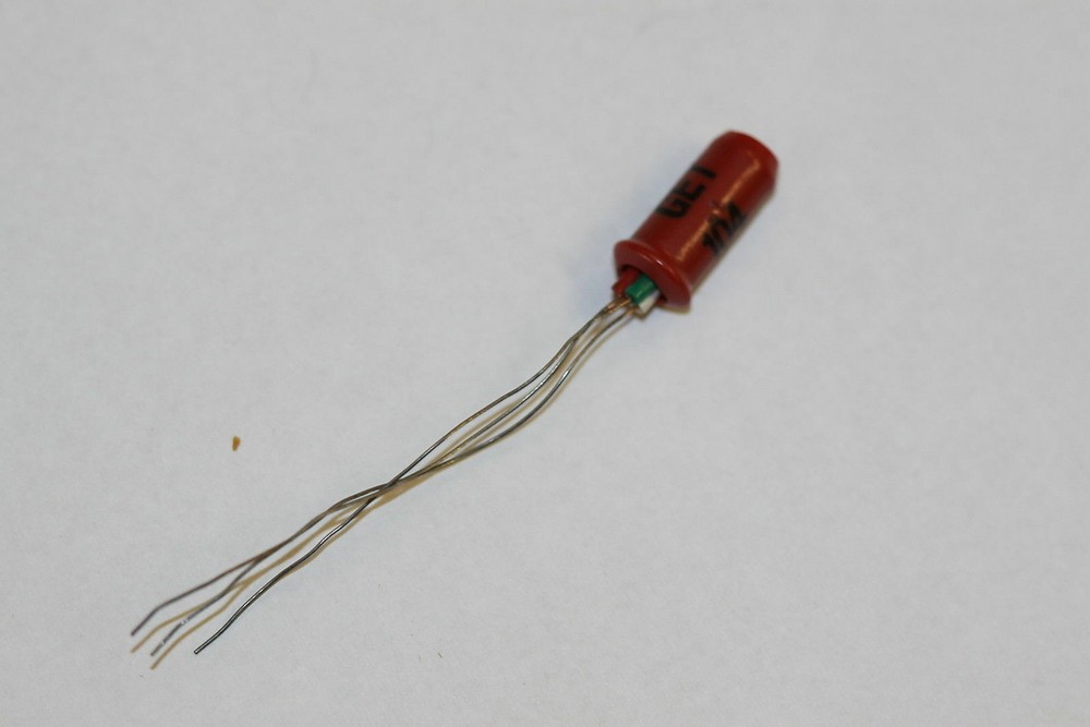 GET104 GEC GERMANIUM TRANSISTOR NOS