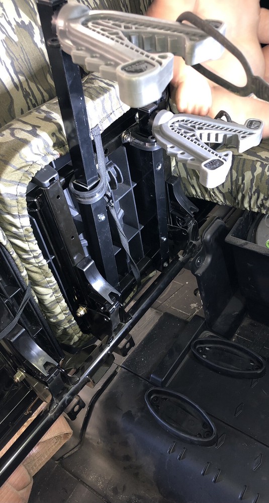 Can Am Defender Extendable Gun Rack / Mount - Middle Seat