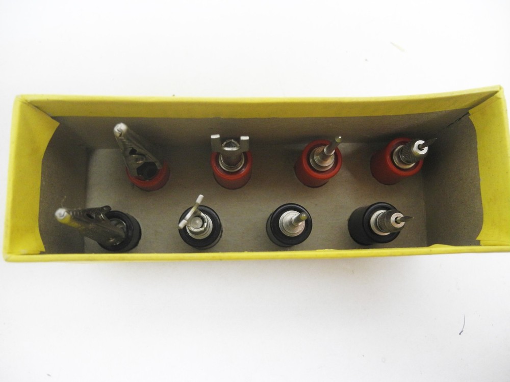 Hubbell Interlock Test Prod Kit 700S90 with Self Locking Attachments