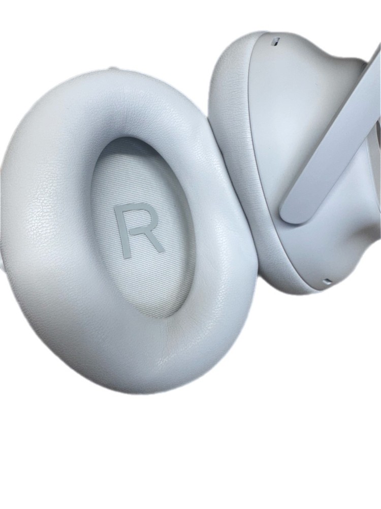 Alienware Pro Wireless Gaming Headset Wired/Wireless, Lunar Light