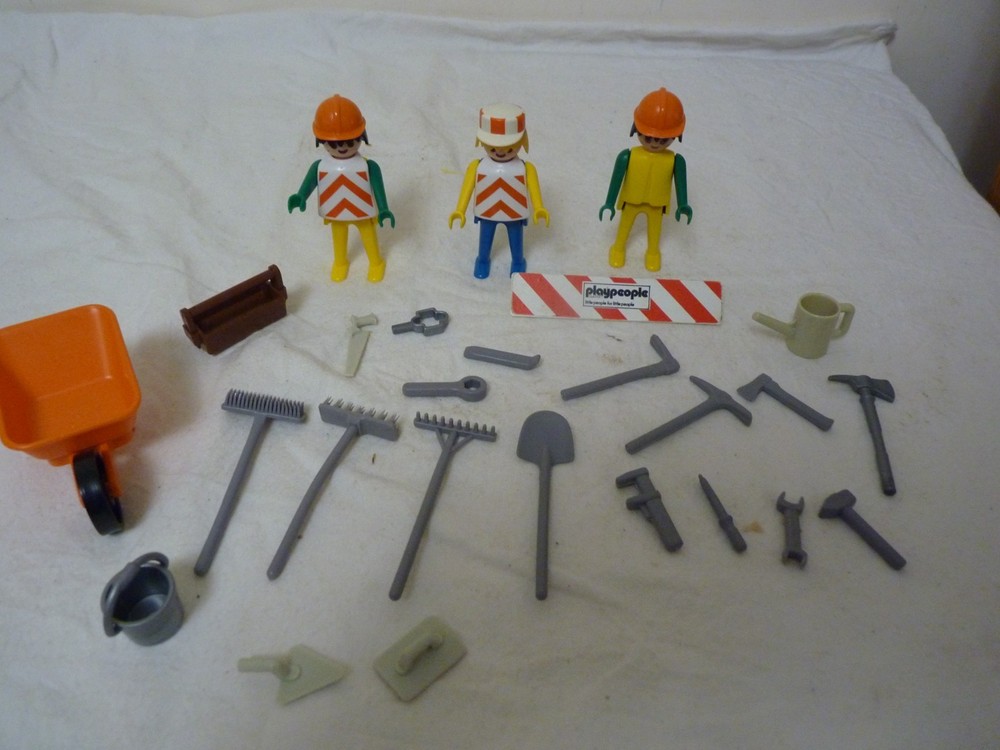 VINTAGE PLAYMOBIL WORKMEN WHEELBARROW TOOLS BUNDLE FROM 1970's