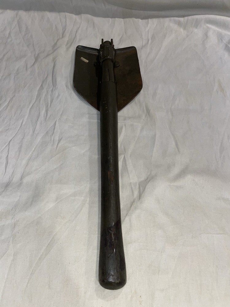 Vintage Original WWII US Army M1943 Combat Field Fox Hole Folding Shovel