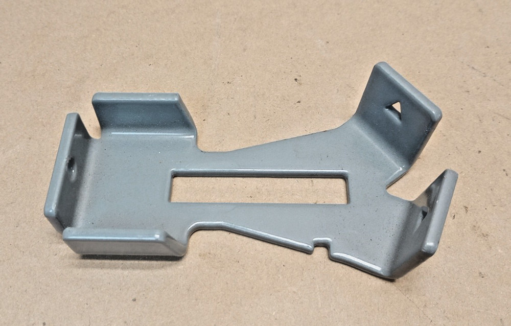 SmartDock Valve Retaining Tab – Triangle-Circle