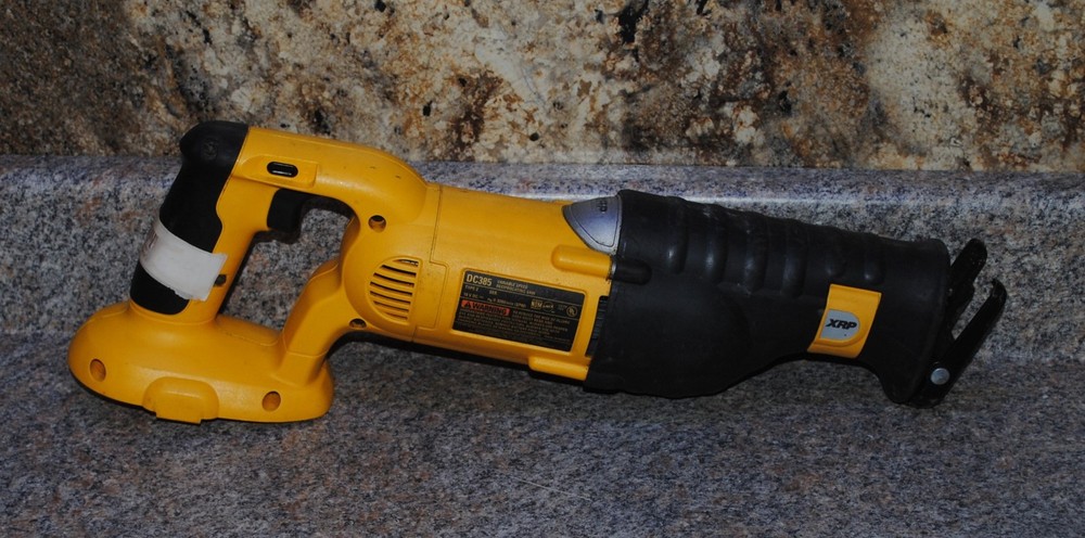 Dewalt DC385 Variable Speed Reciprocating Saw