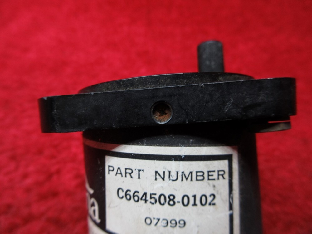 Cessna, Borg Instruments Clock PN C664508-0102