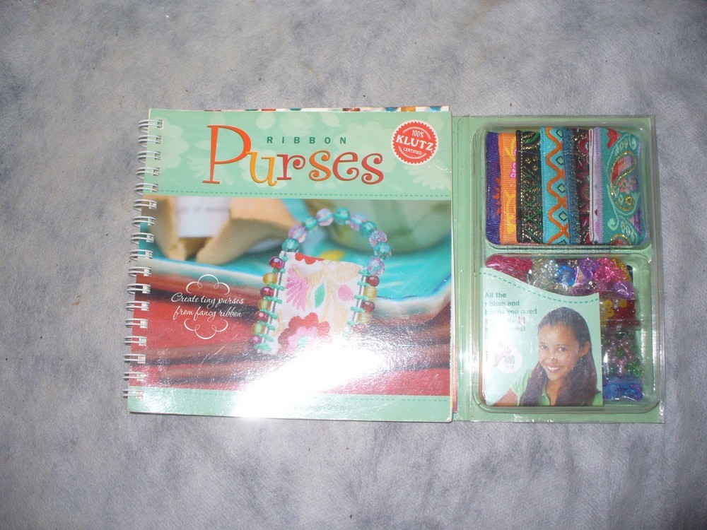 100% Klutz Ribbon Purses Kit