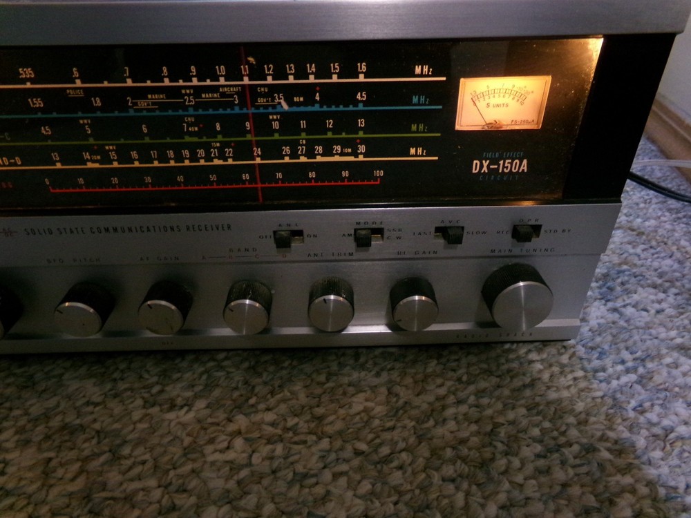 Realistic DX-150A Communications Receiver - Powers Up