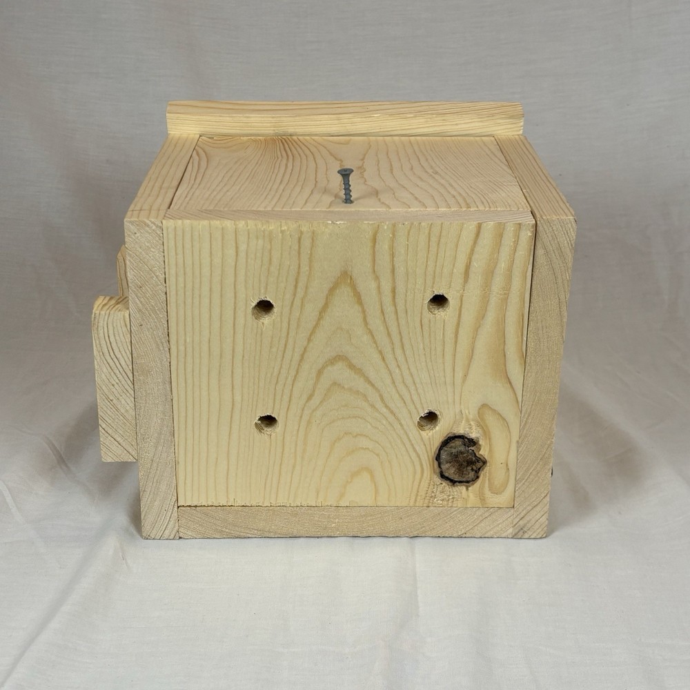 Large Solid Pine Backyard Squirrel/Bird House Nesting Box - Awesome Gift