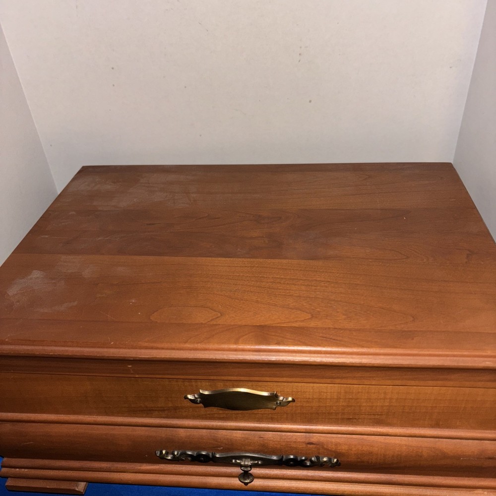 Pacific Silvercloth Anti-Tarnish Wood Flatware Storage Chest W/Drawer- Read