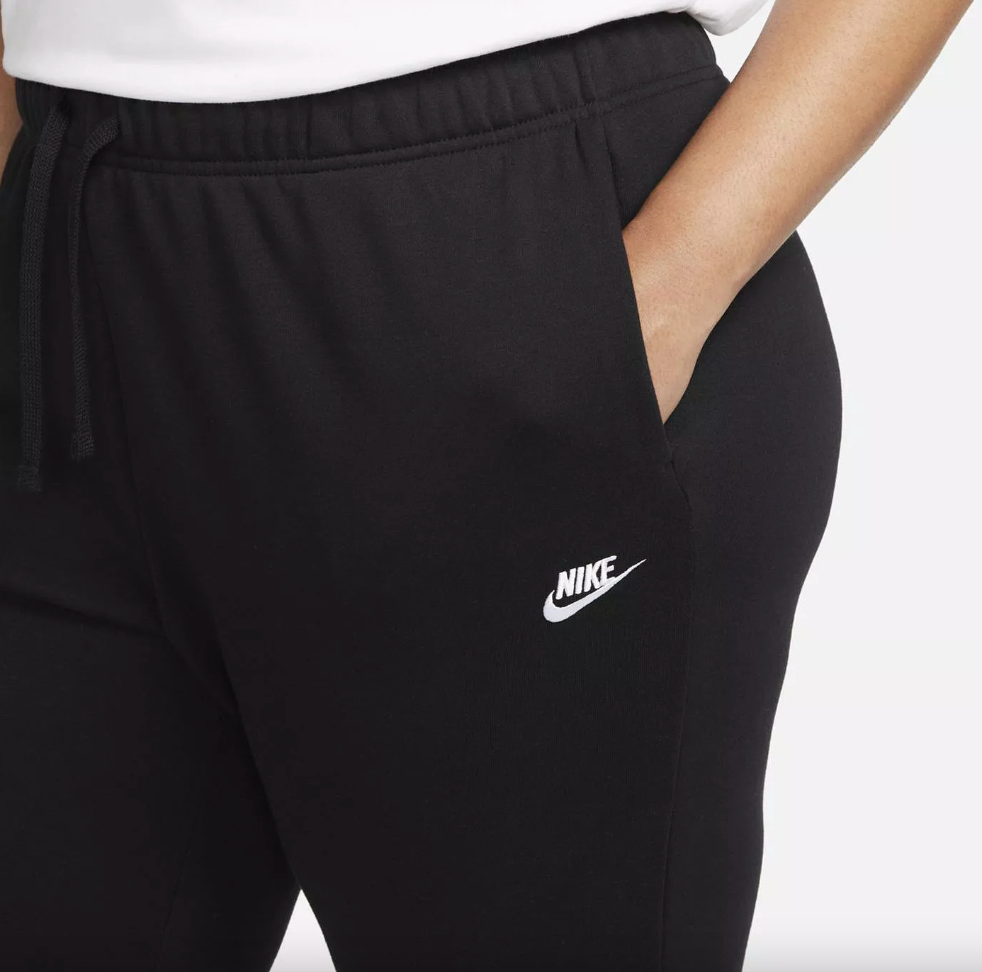 Nike Women's Plus Size Sportswear Club Fleece Joggers Sizes 1X, 2X or 3X Black