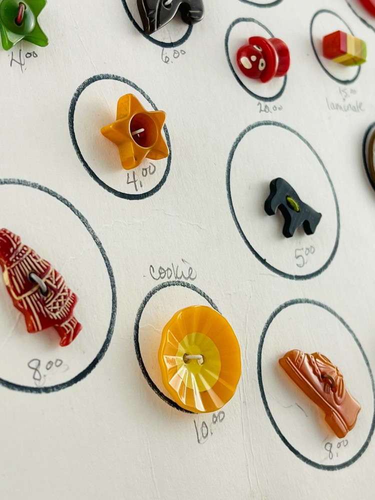 Bakelite Catalin Various Buttons Card Laminated Cookie Vintage Sewing