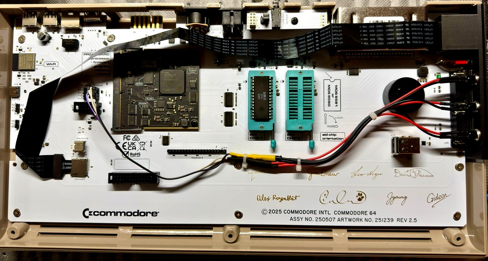 CCOMMODORE 64 ULTIMATE Side Panel (Complete) MicroSD-Reset-Menu-Freeze