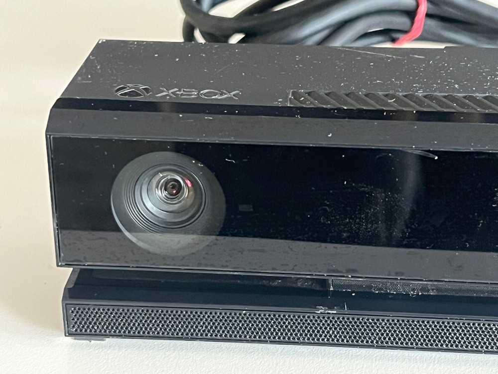 Genuine Microsoft Xbox One Kinect Camera Motion Sensor Bar Model 1520