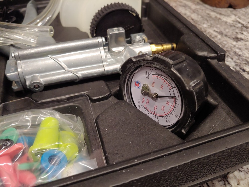 Matco Tools Silverline Elite Vacuum/Pressure Pump Test Kit