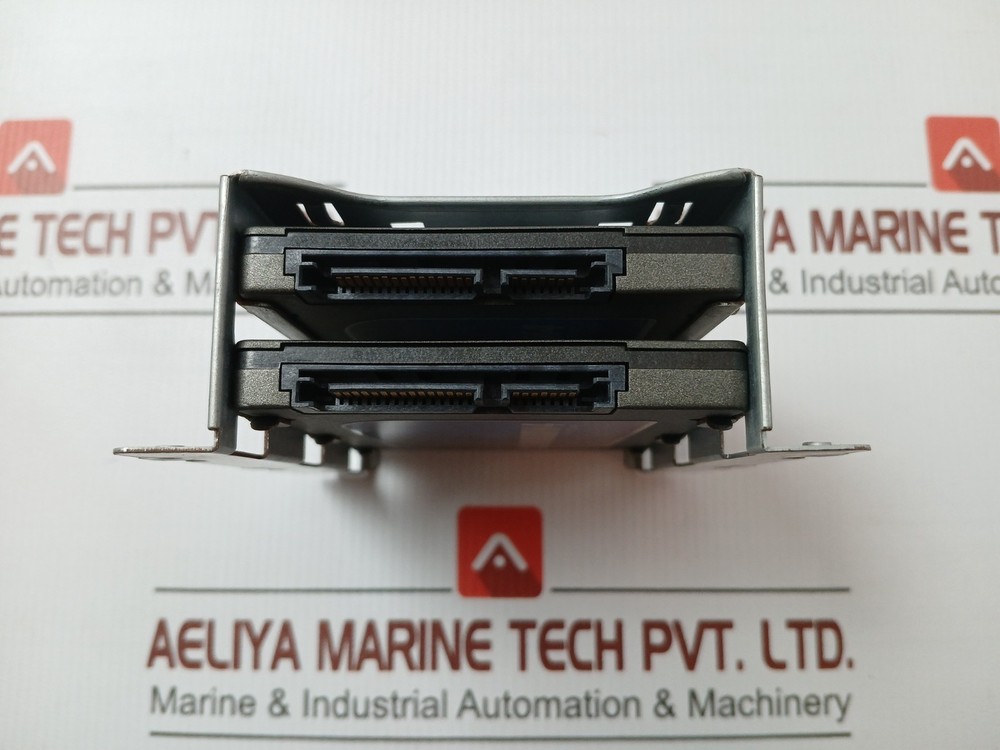 CRUCIAL M4 Solid-State Drive